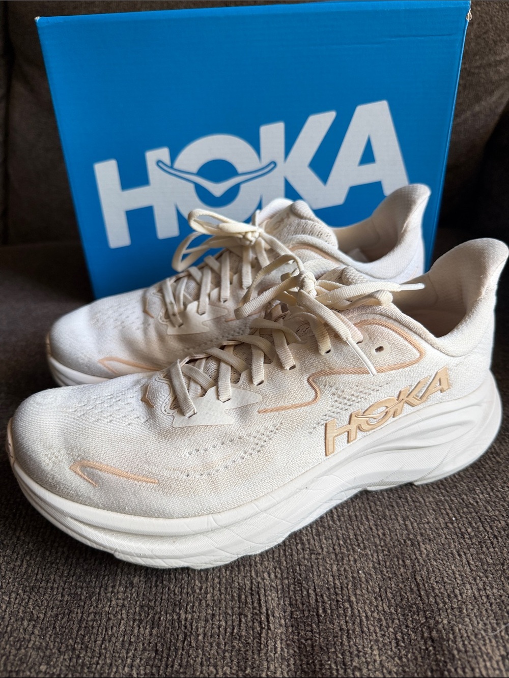 HOKA Clifton 10